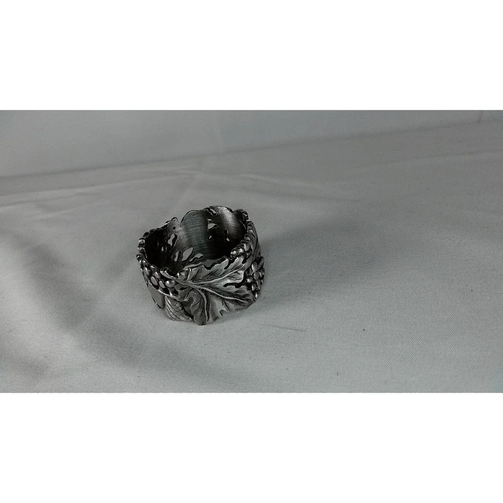 Longaberger Falling Leaves Pewter Napkin Rings Set of 4 In‎ Original Box (2001)